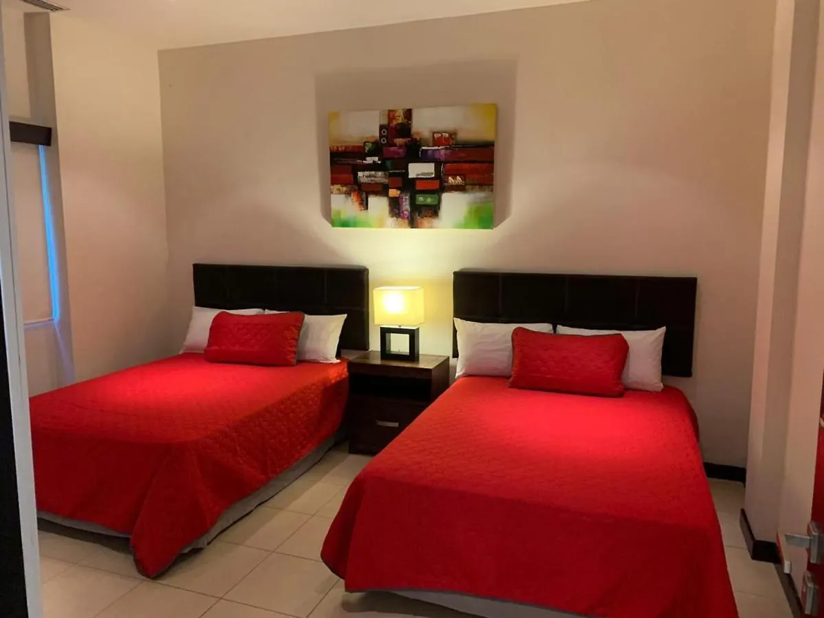 *** Hotel San Pedro Hotel, 5Ta Avenida Playa del Carmen Mexico